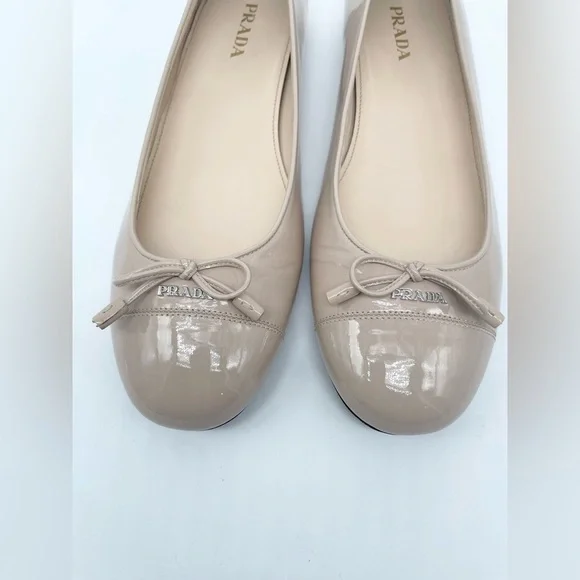 Prada Nude Patent leather silver logo embellished bowtie ballerina flats EU 41 - Picture 2 of 10